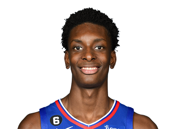 中锋是球队短板！迪亚巴特：没人愿意听这样的评价 比赛见分晓