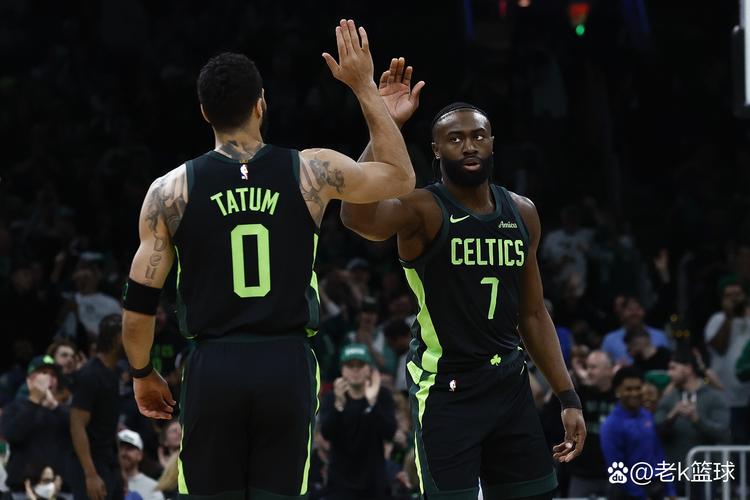 双塔+双矮薪资爆炸！新援球哥+南斯+托布 骑士新赛季能是啥水平？