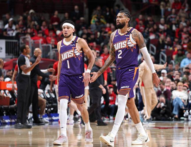 轻松！太阳三传两导 理查兹篮下轻松暴扣！