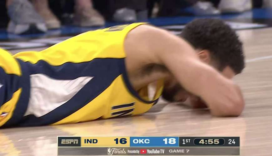 哈利伯顿：科比跟腱断裂还能够走着离开球场 他真的很疯狂