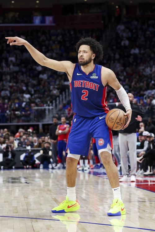 高效全能！康宁汉姆11中8拿下20分3板4助2断