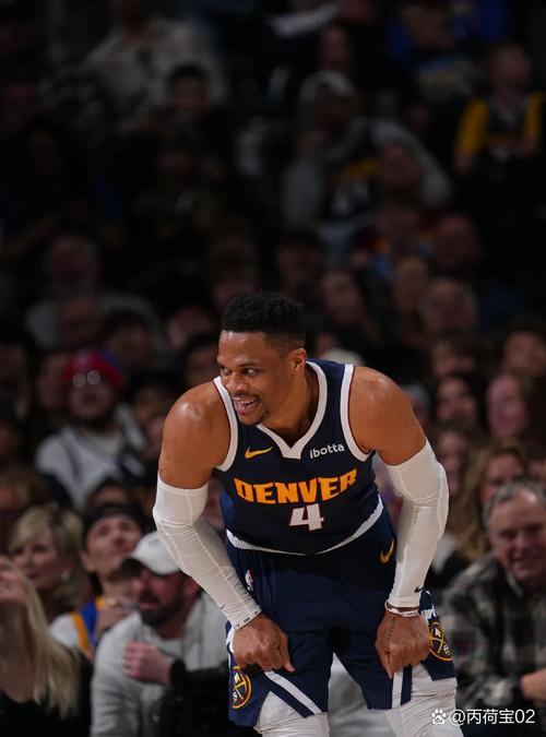 将功补过！马刺14号秀卡特-布莱恩特罚球线急停中投追平比分！