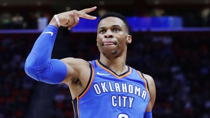 威少为爱犬庆生：十一岁依然风采不减🐾🦴 你是真正的MVP！