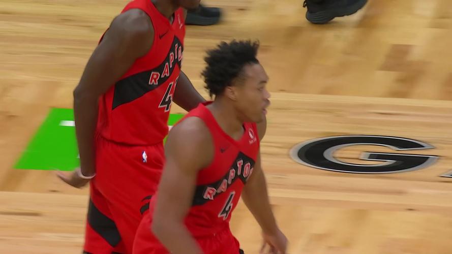 丝滑配合！巴恩斯篮下不停球妙传哈珀命中三分