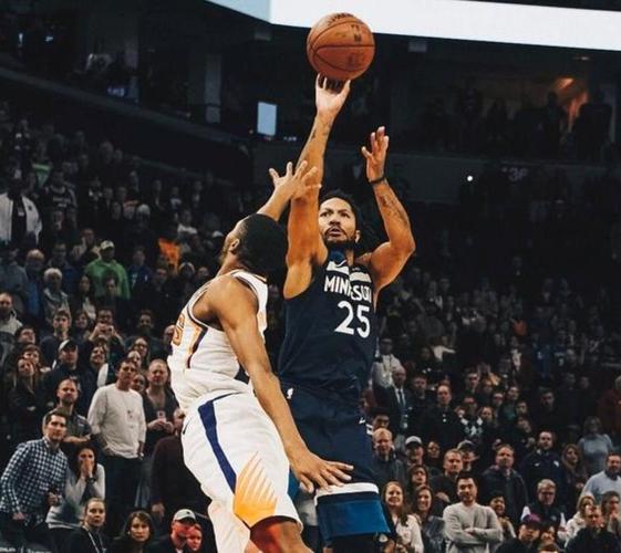 状态很好！布歇半场8中6&三分4中2砍下17分7板 正负值+23最高！