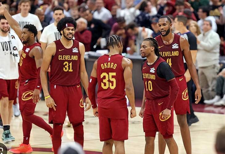 骑士VS活塞首发：米切尔、梅里尔、亨特、莫布里、阿伦