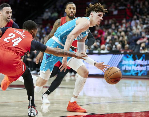 降维打击！迪林厄姆28分钟14投10中&三分4中4砍27+9 正负值+32