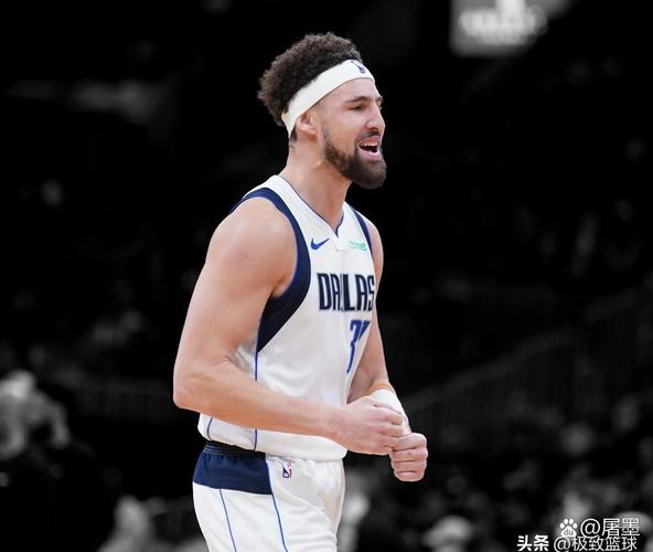 独行侠战湖人首发：浓眉克莱出战 弗拉格继续打控卫