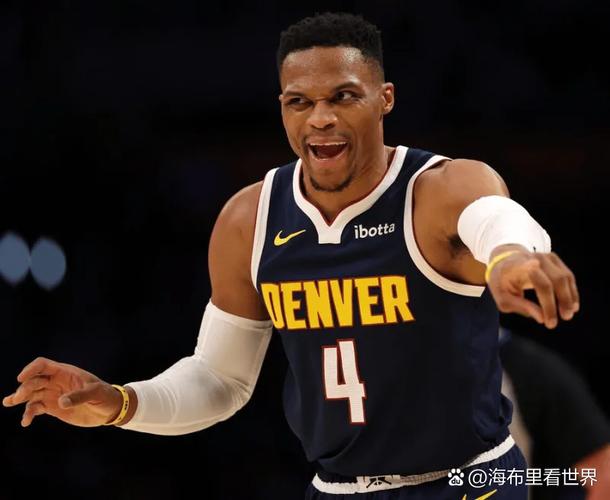 最终还是妥协了！美记曾言：威少无人问津是因为希望合同高于底薪