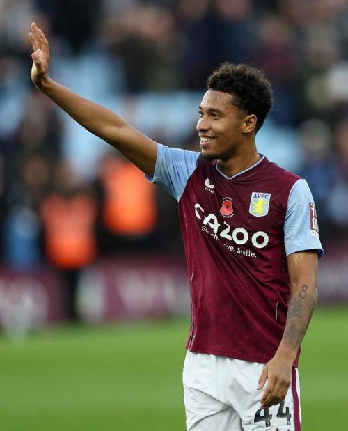 4年8200万！卡马拉是自04年以来首位入选最佳防阵的开拓者球员