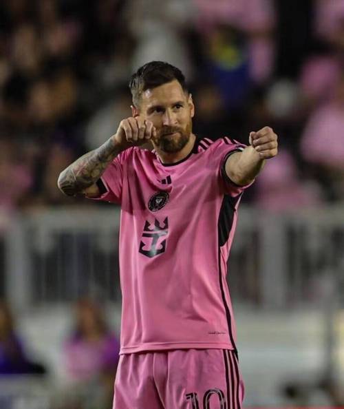 太强！梅西连续17年上演帽子戏法，2012年9次戴帽最多