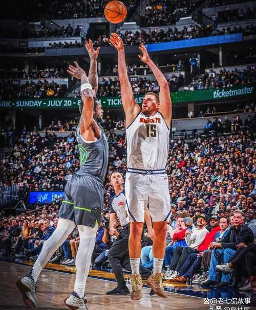 骑士上赛季82场每场均至少投进10记三分 创NBA历史纪录