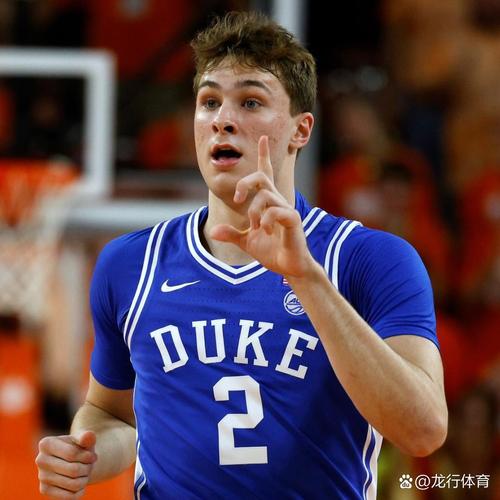 弗拉格：我们季前赛命中率未达预期 但我们相信投篮总会命中的