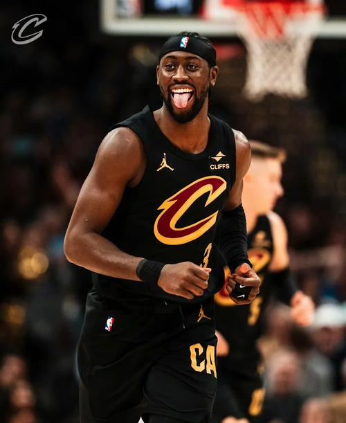 对手多抢了7个前板！阿特金森：我们今天的活力&对抗都不够