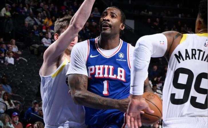 庄神不弄鬼了！76人还剩2秒钟发边线球 德拉蒙德三分压哨命中！