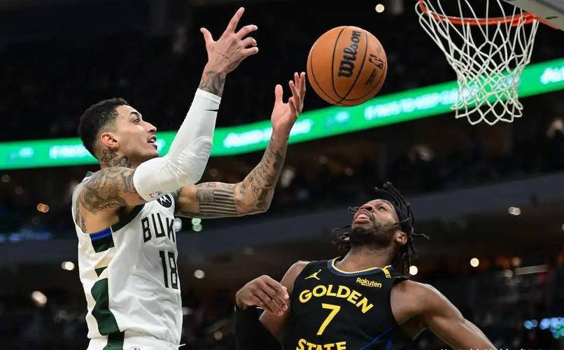 场均13.5分4.3板!今天雄鹿迎战活塞 库兹马升级为可出战比赛