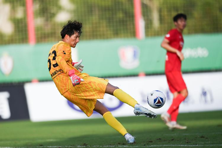 中乙联赛收官战 山东泰山B队5-0胜深圳二零二八队