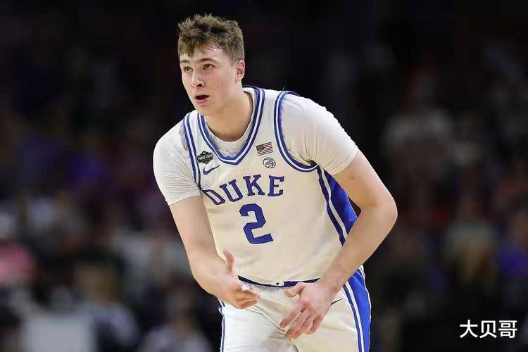 【菜鸟】克尼佩尔26分6三分 奎因20分9板 弗拉格15投12分7板