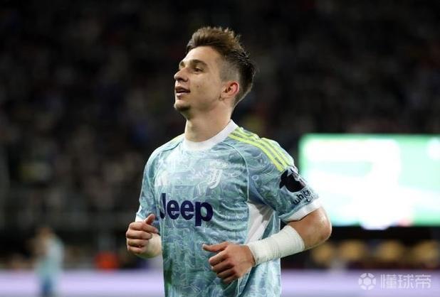 意媒：加蒂因流感缺席今日训练，大概率不会参加欧冠比赛