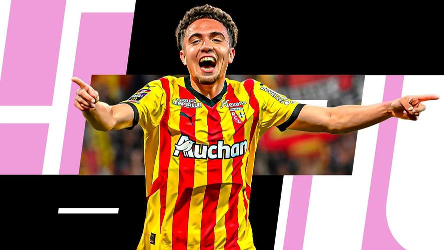 详细阅读:意媒:尤文正与皇马、曼联等队竞争19岁波尔图中场弗罗霍尔特 意媒:尤文正与皇马、曼联等队竞争19岁波尔图中场弗罗霍尔特