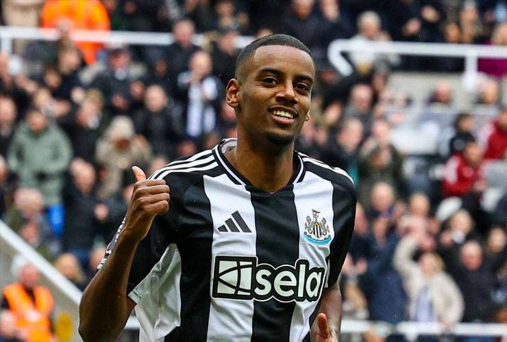 欧冠仍未开张!伊萨克替补出战29分钟:2射1正+1关键传球 仅6.2分