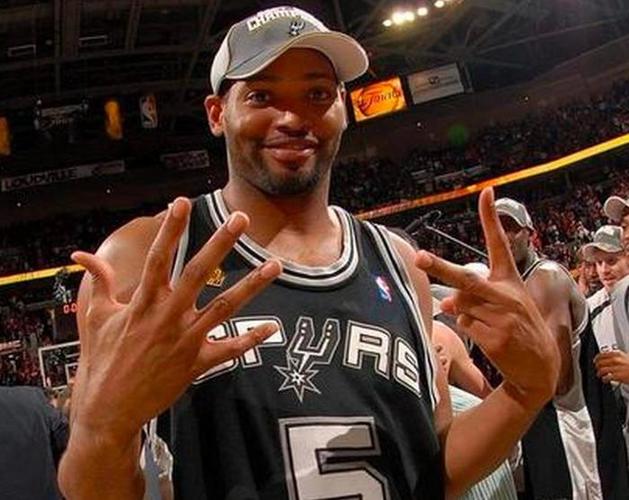 火记：每支冠军争夺者都需要阿隆·霍勒迪这种球员 他时刻准备着