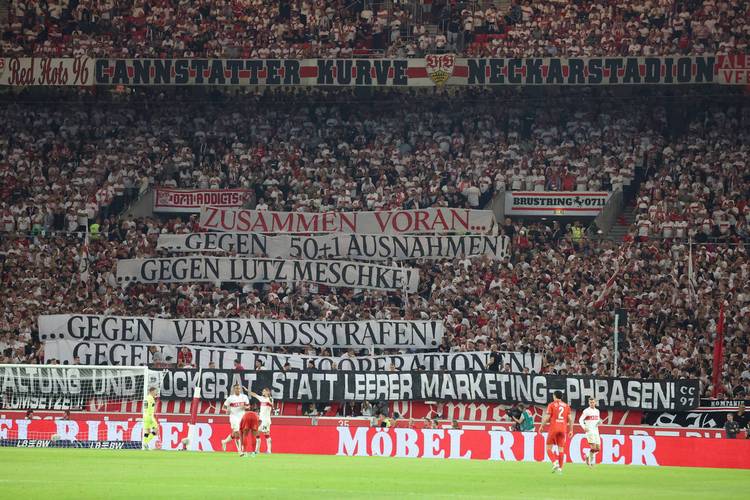 索博破门！加克波内切推射被扑，索博补射得手，利物浦扳平比分