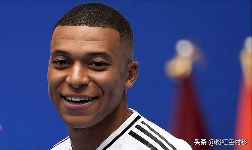 幽默姆总！姆巴佩：对方球迷用法语嘲讽我，但他们的口音太烂了