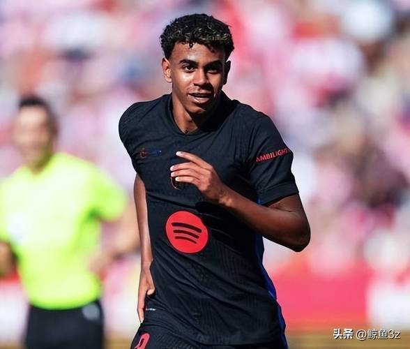 巴萨最强三叉戟！阿斯：亚马尔莱万拉菲尼亚本轮西甲有望同时首发