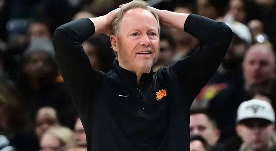 21分17板！太阳主帅：马威一直为自己设新标准 我们对他严格要求