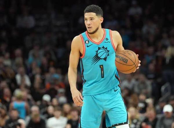 布克：雷霆势头正盛并打出了历史级表现 这对我们是一次重要考验