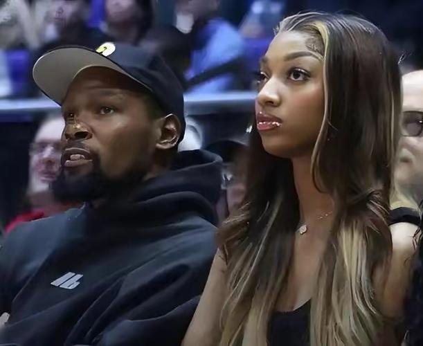 美媒调侃:有球迷宁愿不要50万奖金 也要和安吉尔·里斯吃顿饭